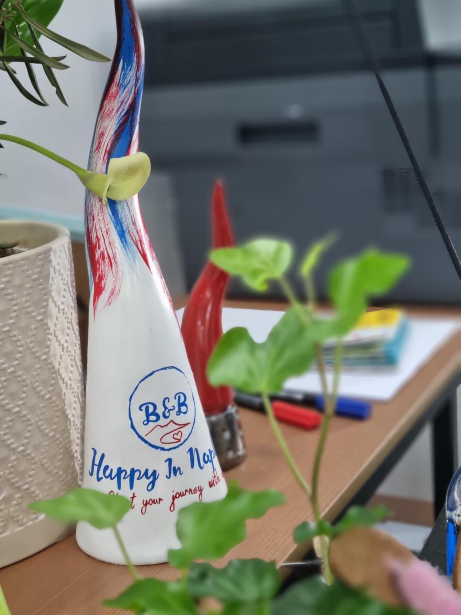 مبيت وإفطار Happy In نابولي المظهر الخارجي الصورة